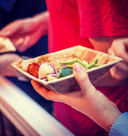 Disposable Palm Leaf Salad Bowls – Eco-Friendly Compostable Bowls